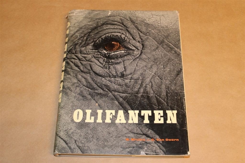Prachtig oud boek over olifanten, Ophalen of Verzenden, Gelezen, Vogels