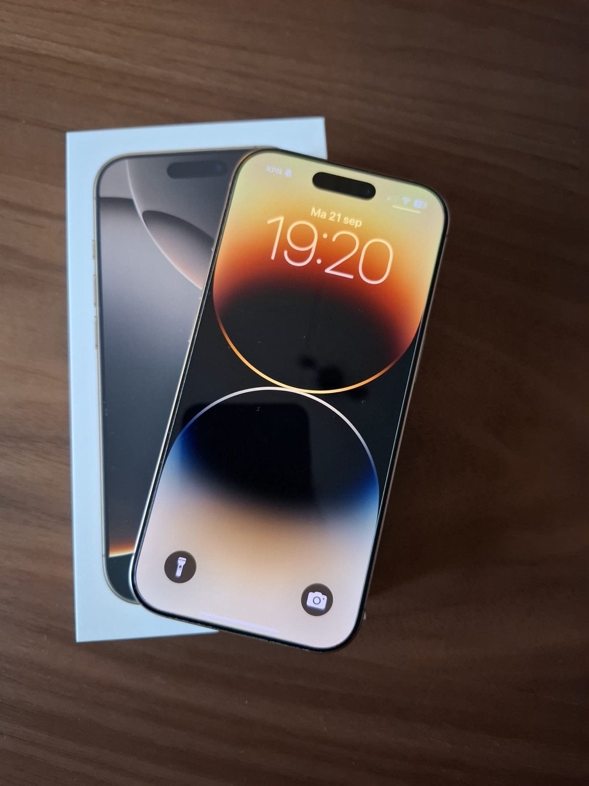 iPhone 16 Pro 128GB Goud - Zo goed als nieuw,, 128 GB, Zo goed als nieuw, Zonder simlock, Zonder abonnement