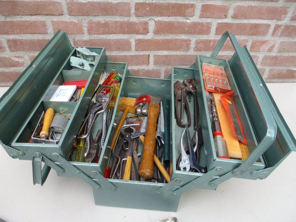 Partij hand gereedschap incl. kist. nr.1, Doe-het-zelf en Verbouw, Gereedschap | Handgereedschap, Ophalen, Gebruikt
