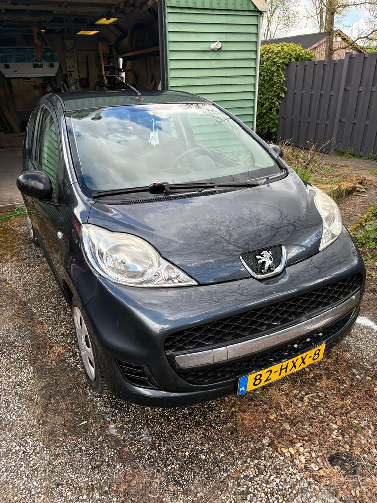 Peugeot 107 1.0 12V 3DR 2009 Grijs, Voorwielaandrijving, 4 stoelen, 68 pk, Origineel Nederlands
