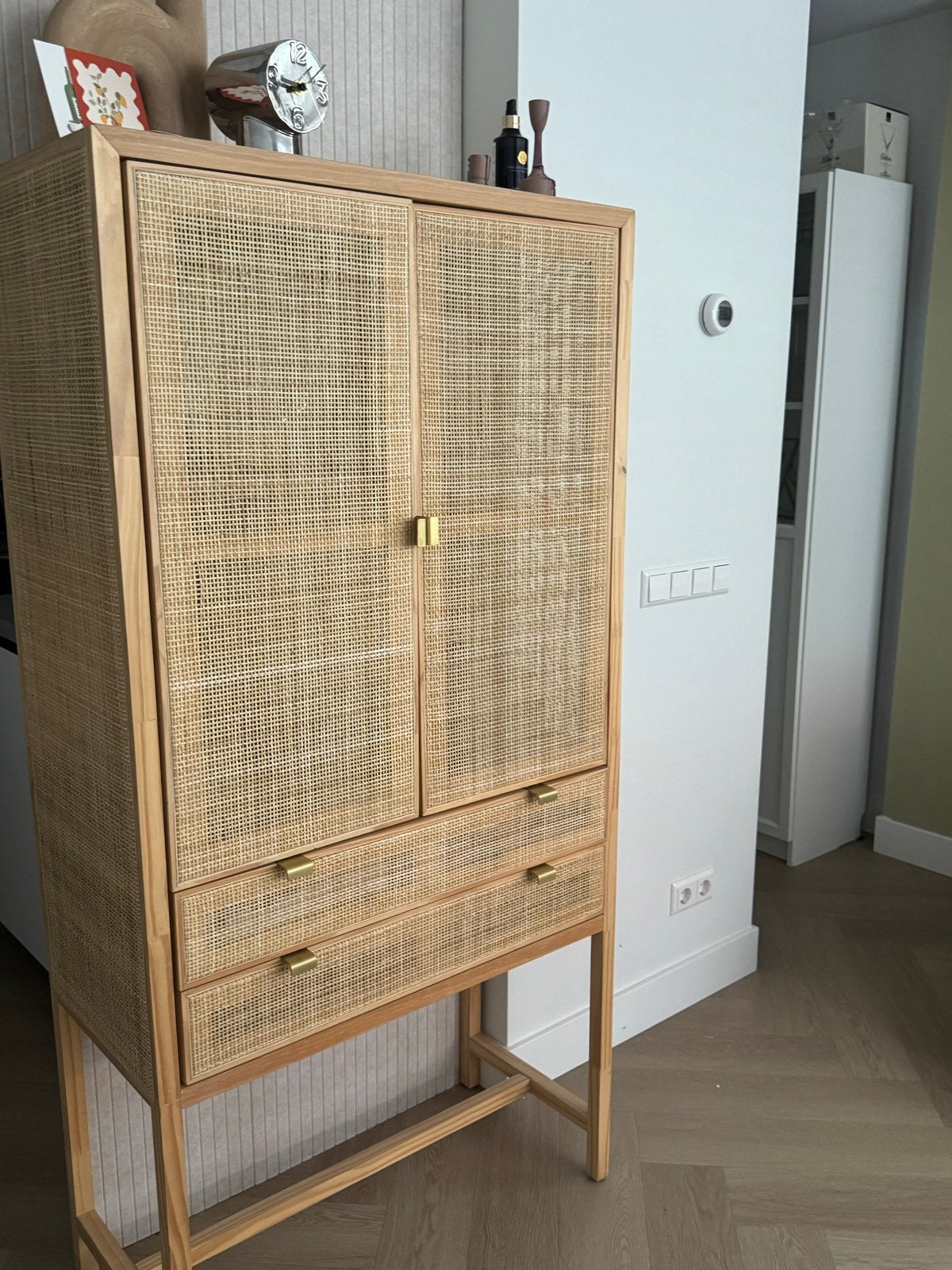 Rotan kast met lades - perfect voor servies of kleding, Huis en Inrichting, Kasten | Overige, Ophalen, Zo goed als nieuw