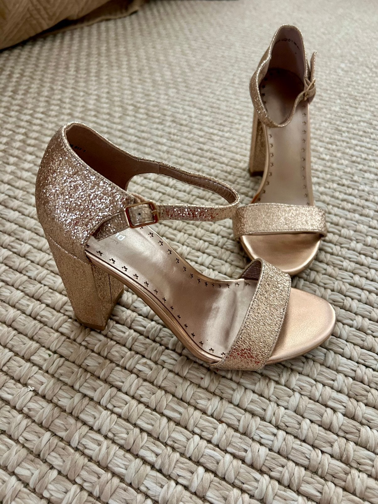 Sparkling rosé gold schoenen maat 40, Ophalen of Verzenden, Zo goed als nieuw, Schoenen met hoge hakken, Roze