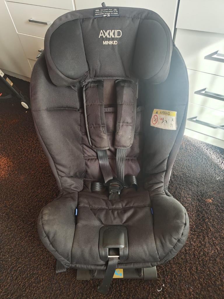 Axkid Minikid achterwaarts autostoel - Zwart, 9-25 kg, Kinderen en Baby's, Autostoeltjes, Ophalen of Verzenden