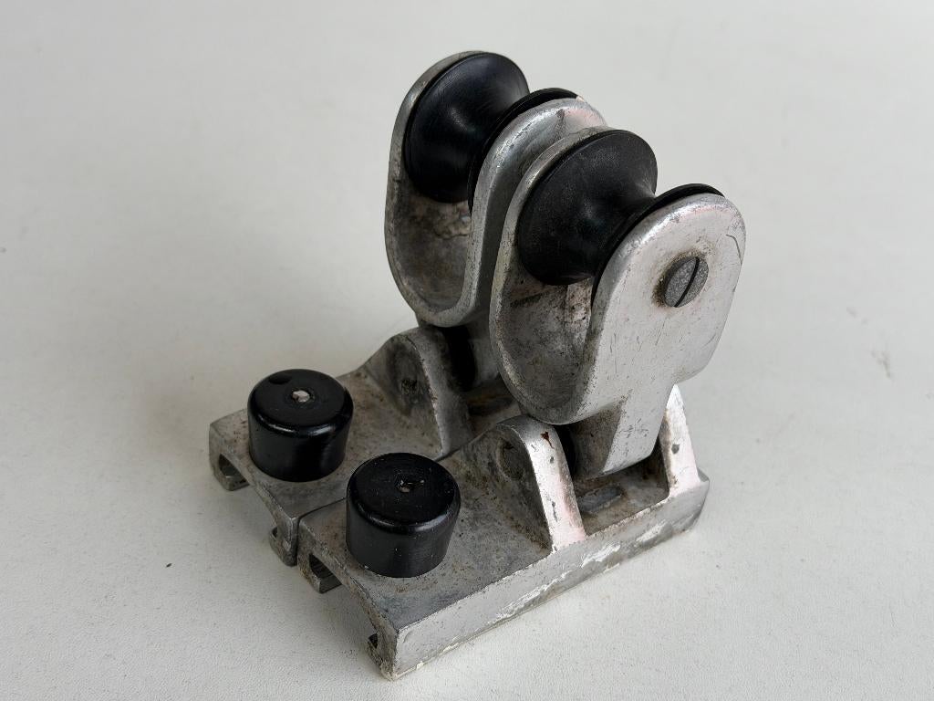 2 x Genuaslede 25 mm, Watersport en Boten, Accessoires en Onderhoud, Verzenden, Gebruikt, Lijn of Blok