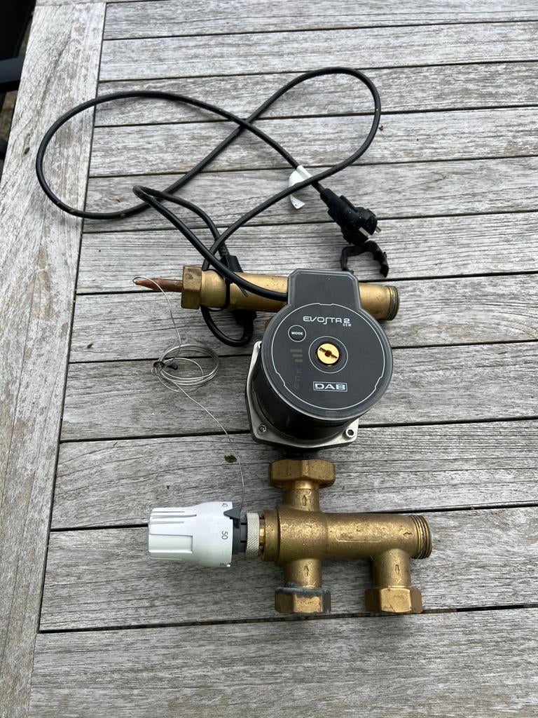 2 x Dab Evosta 2 circulatiepomp, Ophalen, Minder dan 30 cm, Overige typen, Minder dan 60 cm