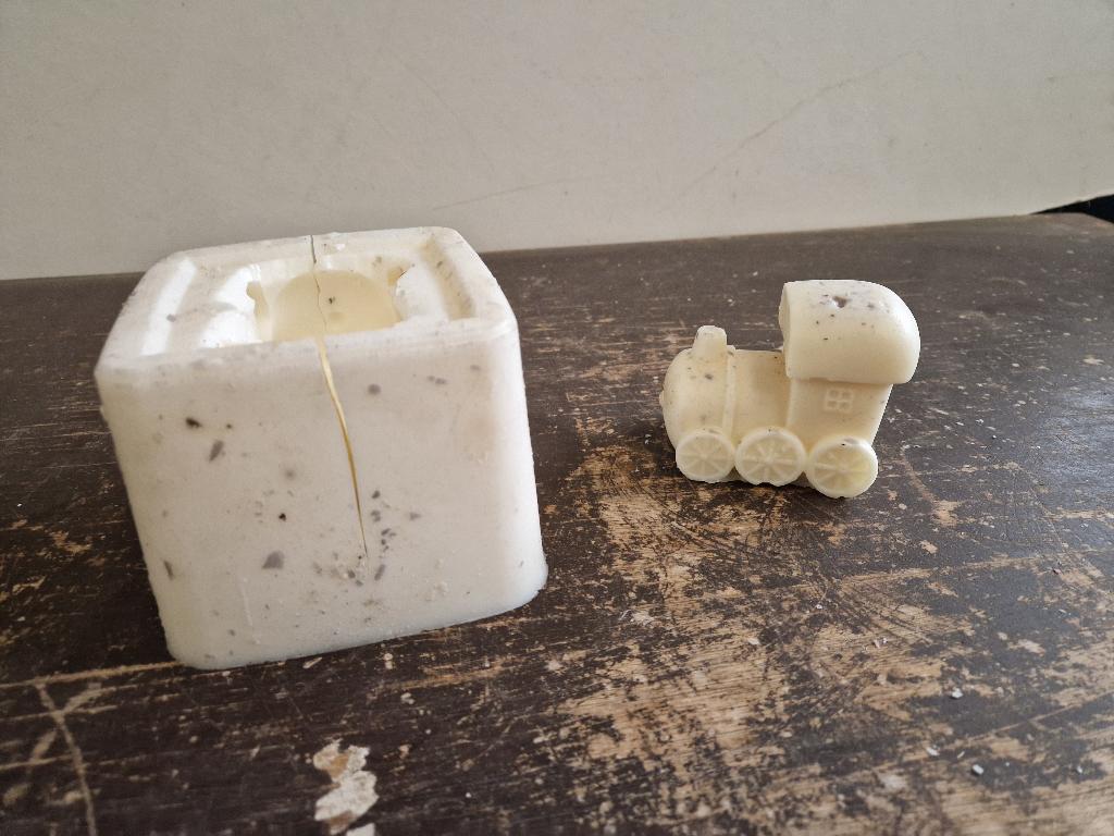 Siliconen mal kaarsenmal locomotief, Ophalen of Verzenden, Gebruikt, Gereedschap of Toebehoren