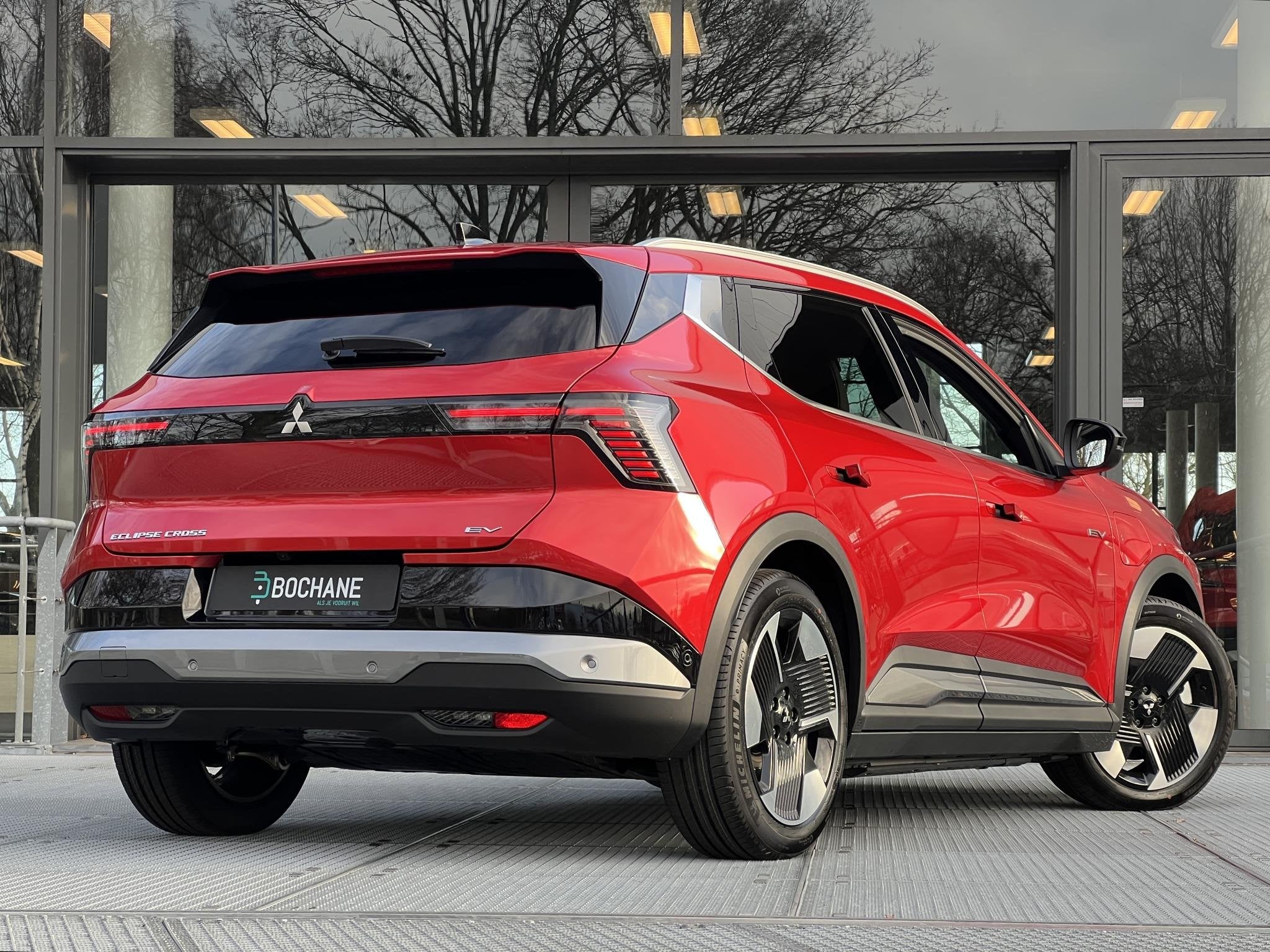 Mitsubishi Eclipse Cross Intense 87 kWh | DEMO, Eclipse Cross, Leder en Stof, Automatische klimaatregeling, 1801 kg
