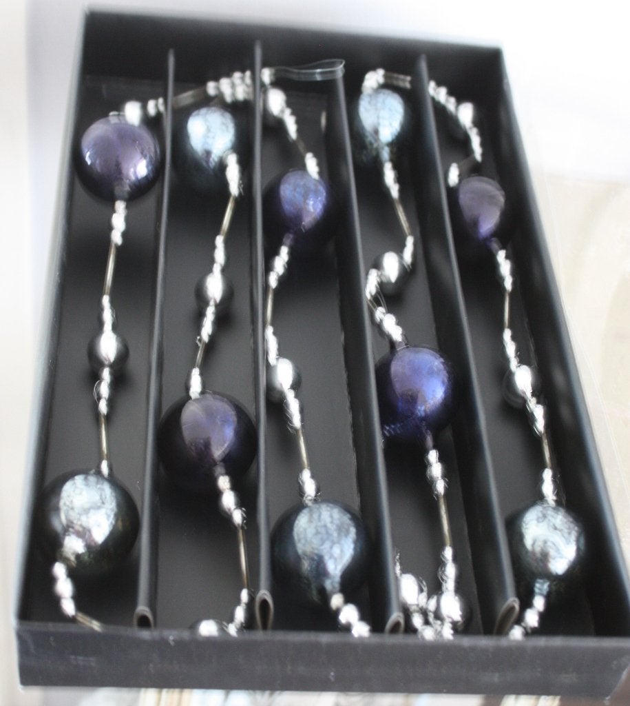 nieuw in verpakking glazen kerstslinger zilver en blauw, Diversen, Ophalen of Verzenden, Nieuw