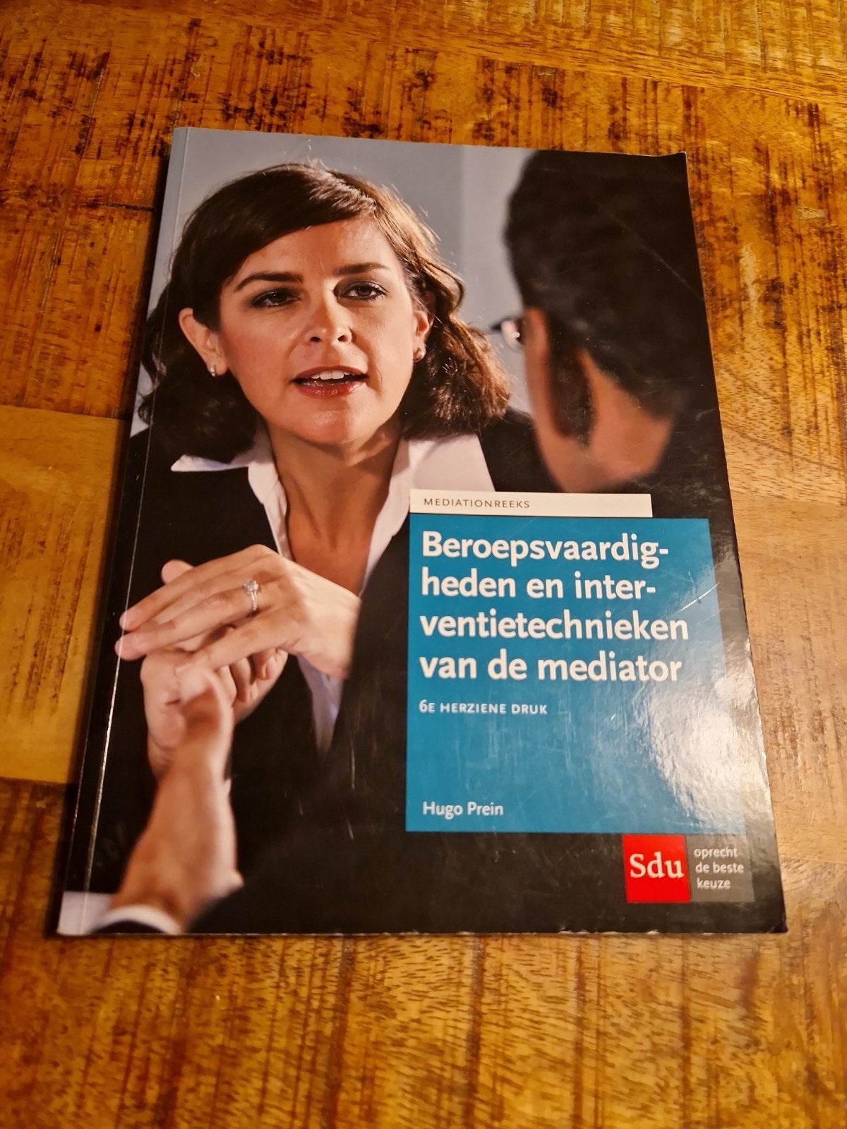 Beroepsvaardigheden en Interventietechnieken van de Mediator, Ophalen of Verzenden, Beta, Zo goed als nieuw, HBO