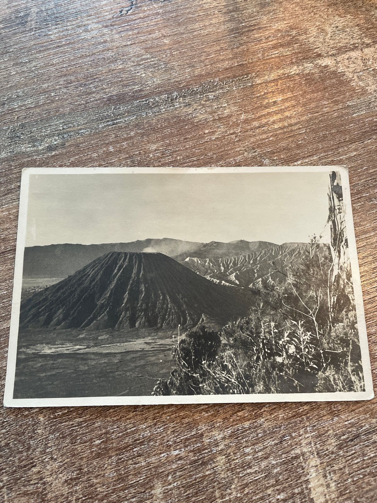 Oude ansichtkaart Bromo vulkaan Java (1947), Ophalen of Verzenden, 1940 tot 1960, Gelopen, Buiten Europa