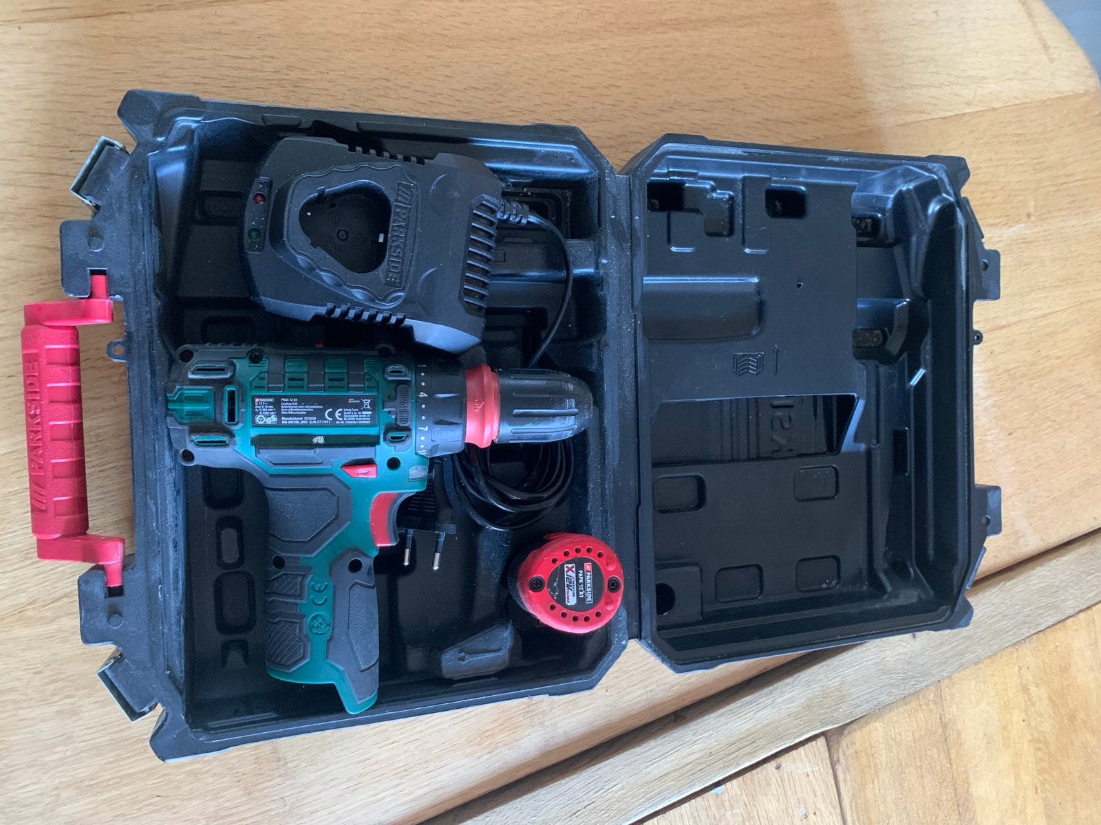 12v Parkside Schroef / Boormachine, Lader+Batterij in koffer, Ophalen, Gebruikt, Boor- en Schroefmachine