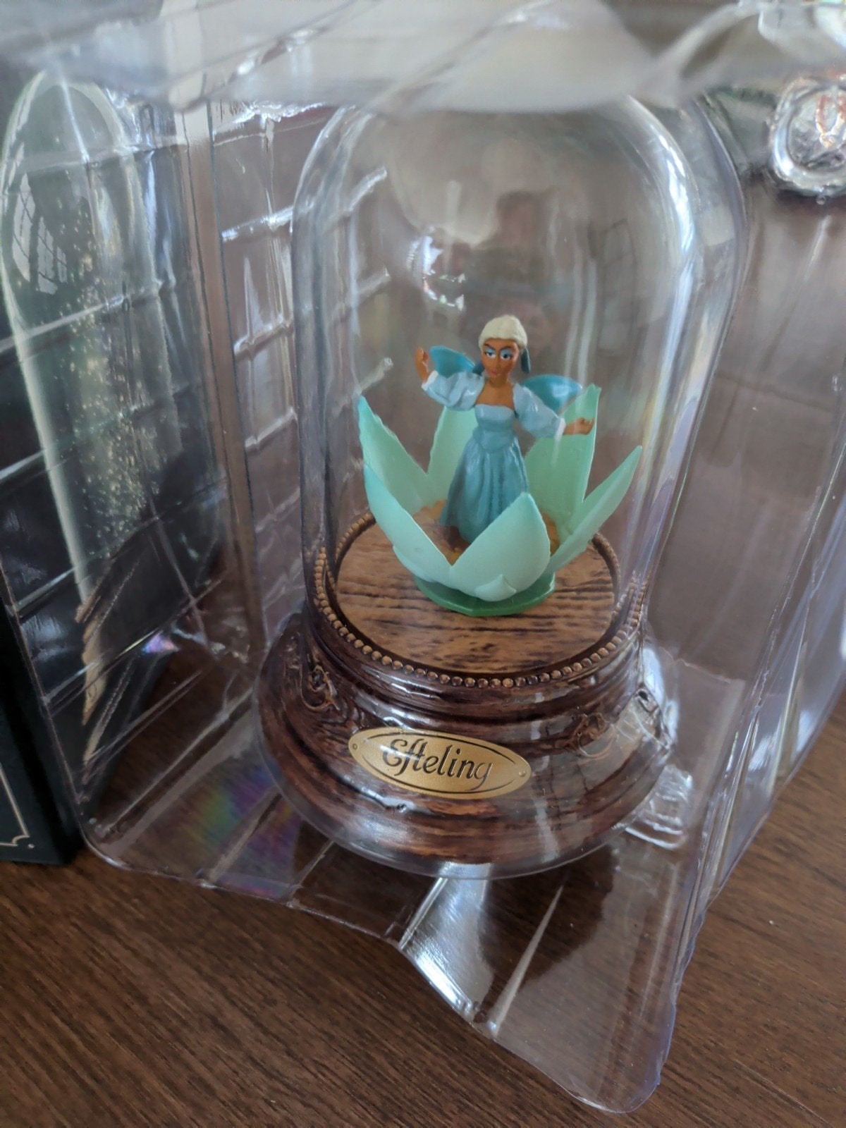 Cadeau efteling Indische waterlelies, Ophalen