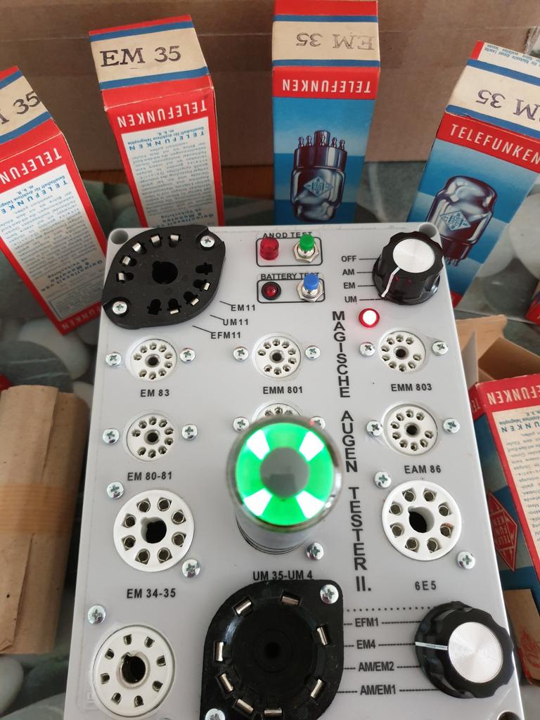 Nieuwe EM35 radiobuizen, Ophalen of Verzenden