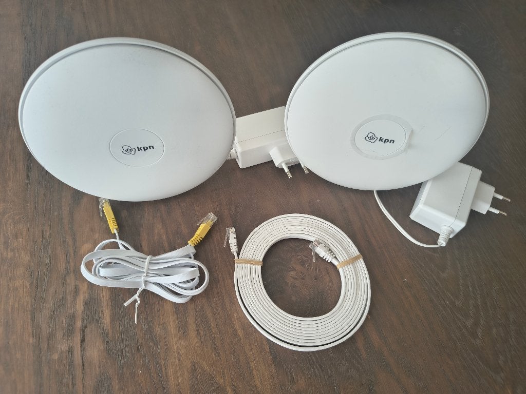 Kpn WIFI versterker  (2 stuks), Computers en Software, WiFi-versterkers, Ophalen of Verzenden, Refurbished, KPN SuperWiFi