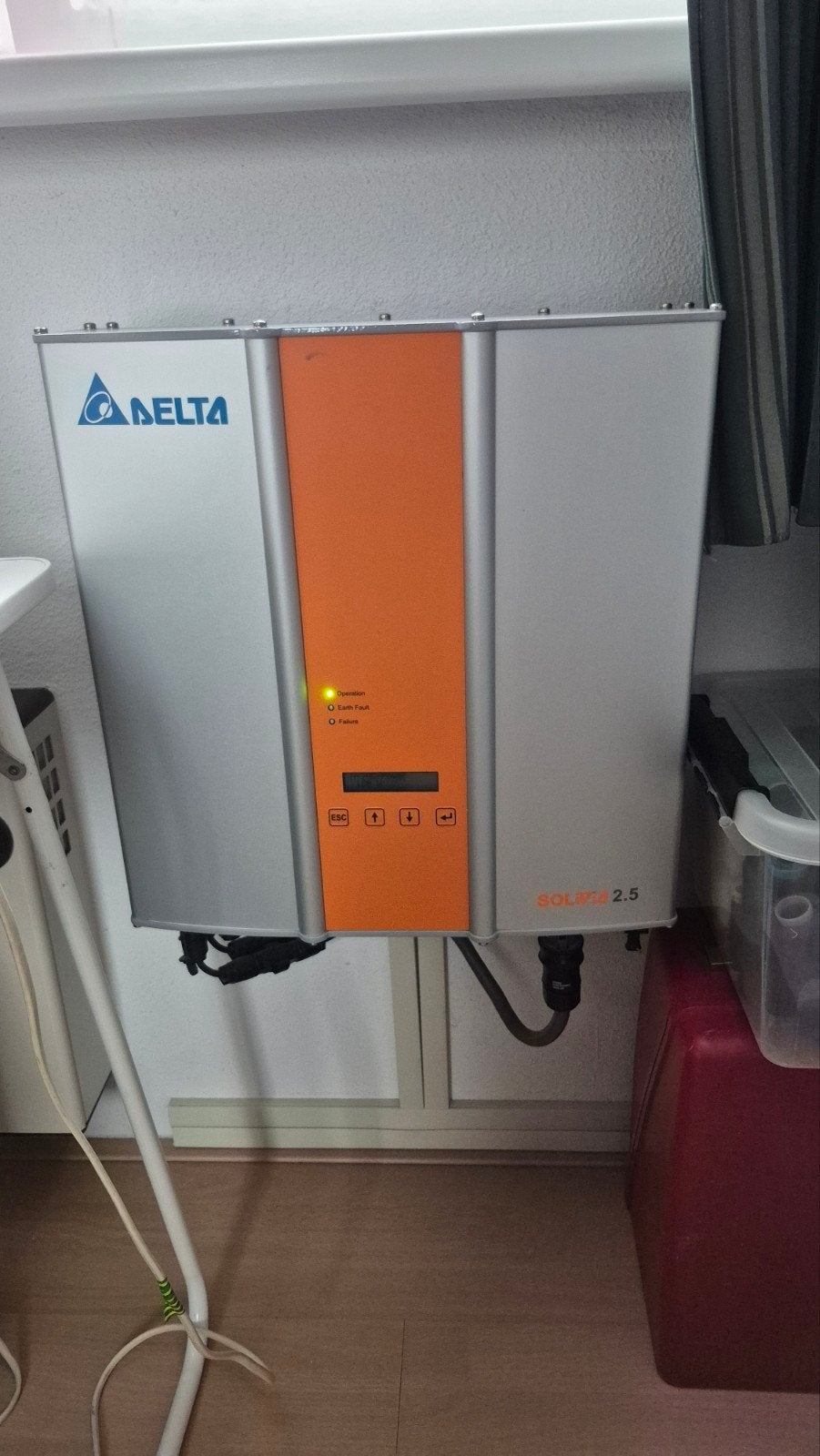 Delta Solivia 2,5 omvormer, Ophalen