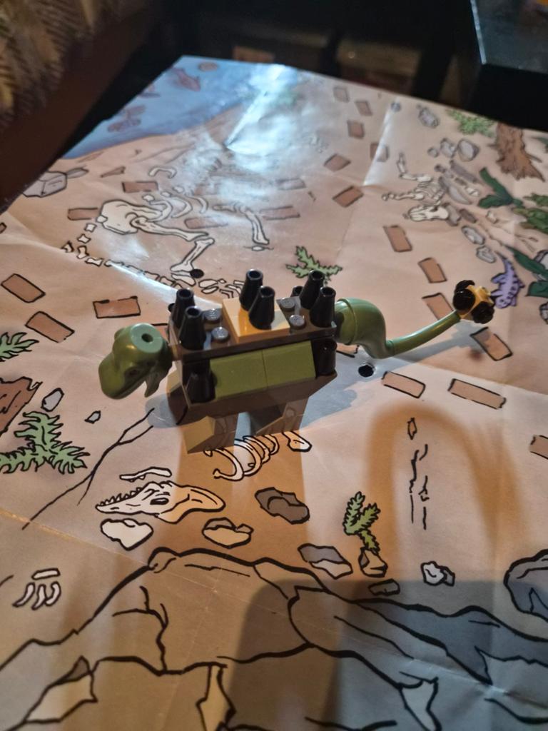 LEGO 7000 Baby Ankylosaurus compleet + poster + boekje, Gebruikt, Overige thema's, Lego, Ophalen of Verzenden