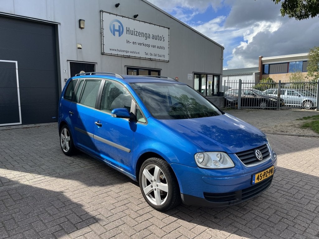 Volkswagen Touran 1.6-16V FSI Athene| MOTOR PROBLEEM!| EXPOR, 13 km/l, Stof, Gebruikt, Zwart