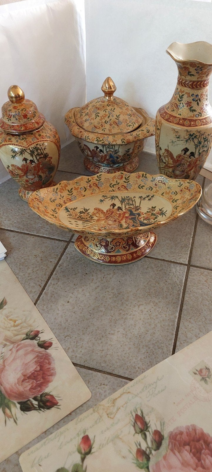 Decoratieve Oosterse vazen en schaal - 4-delige set, Ophalen