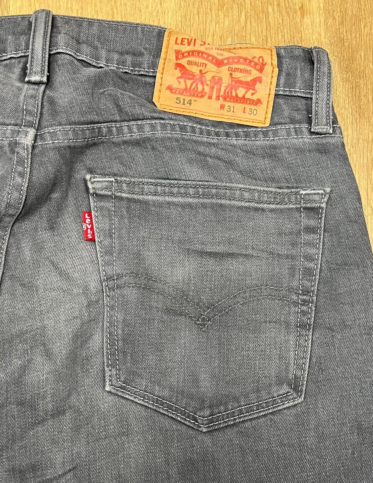 Levi’s 514 straight spijkerbroek grijs - Maat W31 L30, Ophalen of Verzenden, Zo goed als nieuw, Grijs, W32 (confectie 46) of kleiner