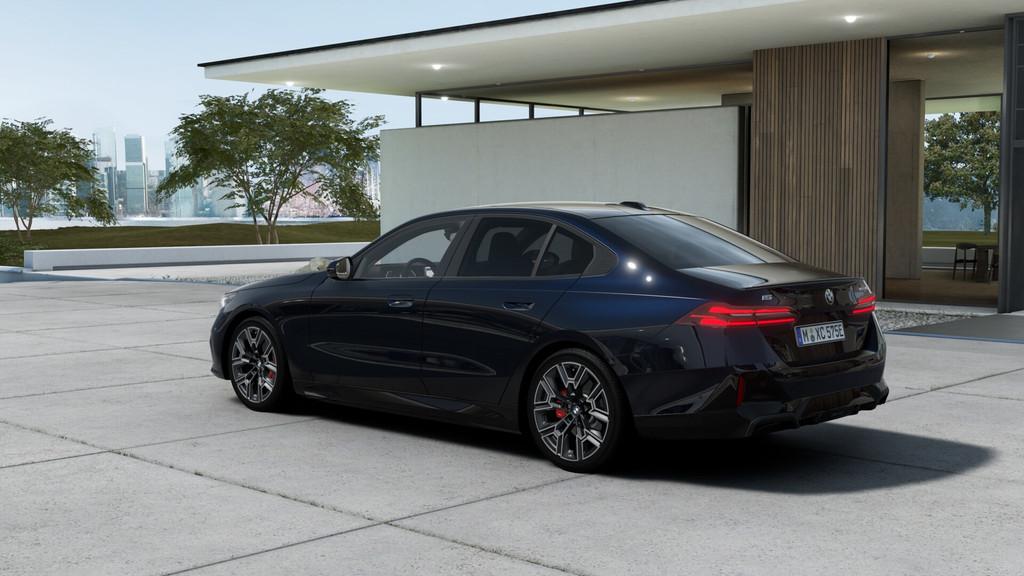 BMW i5 eDrive40 M Sport / Panoramadak / Adaptieve LED / Verw, Automaat, 2095 kg, Achterwielaandrijving, Met garantie (alle)