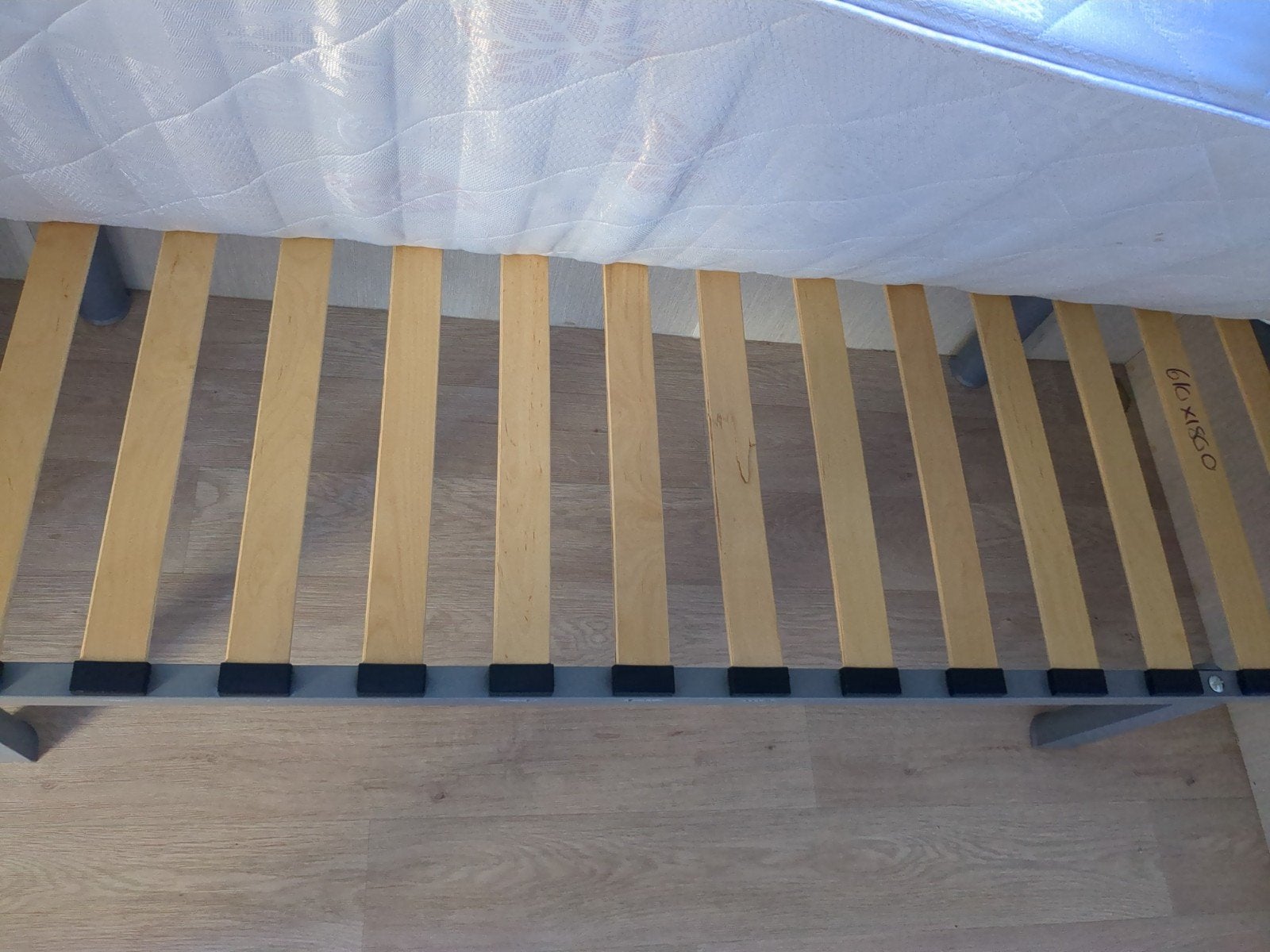 Eenpersoons matras met lattenbodem 80x180 cm, Ophalen, Gebruikt, 190 cm of minder, Bedbodem