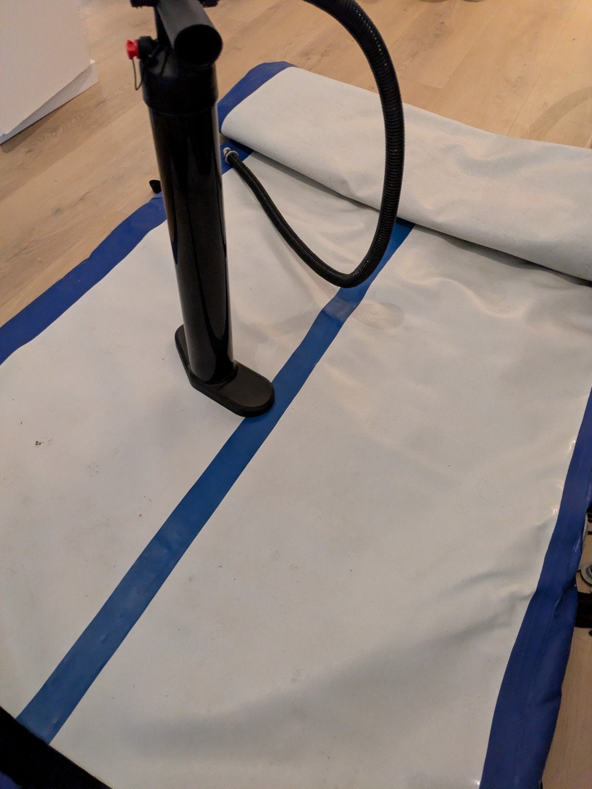 Airtrack met pomp - Ideaal voor gymnastiek en fitness, Sport en Fitness, Ophalen, Gebruikt, Benen, Overige typen