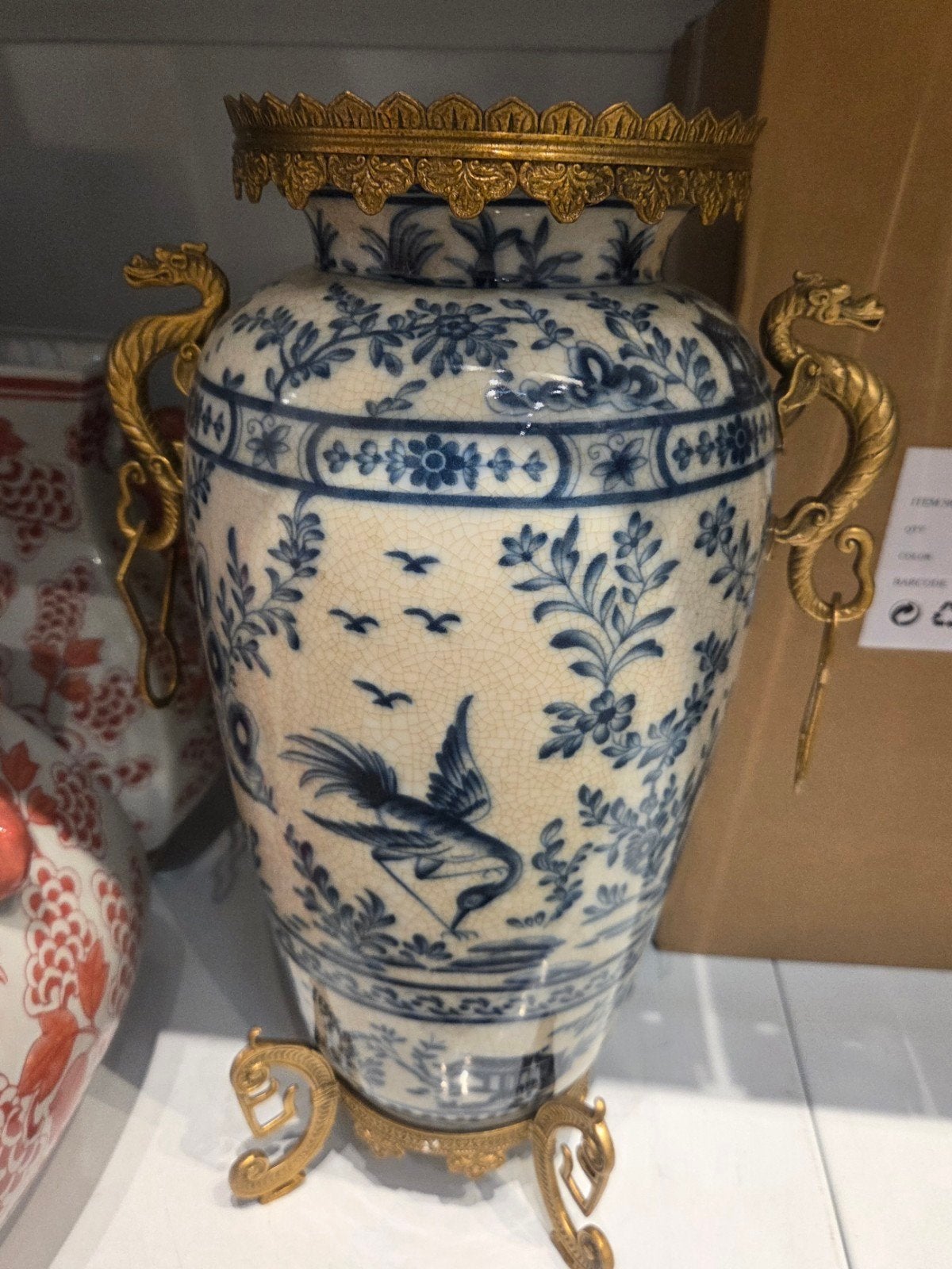 Blauw wit fijn aardewerk vaas met bronzen monturen 41 cm, Ophalen of Verzenden