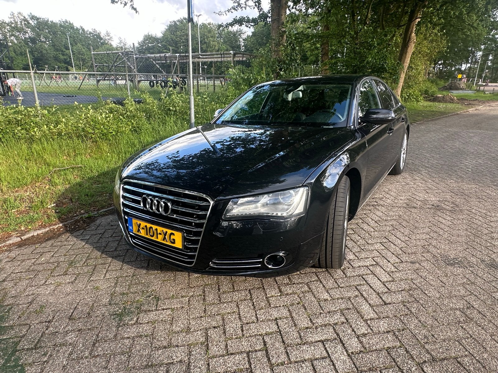 Audi A8 4.2 FSI 273KW Quattro Tiptronic 2010 Zwart, Auto's, Audi, Automaat, 371 pk, Automatische klimaatregeling, Zwart