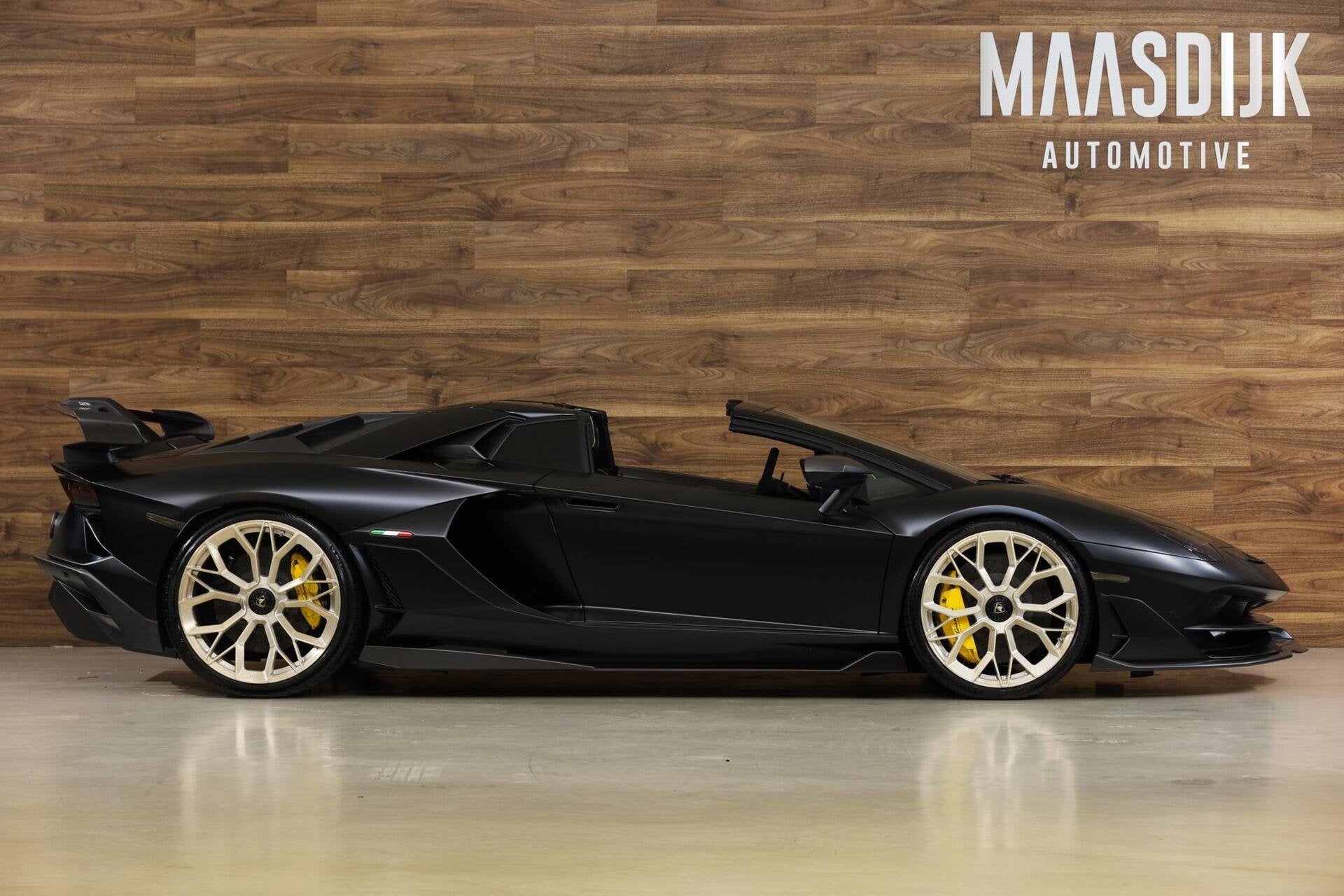 Lamborghini Aventador 6.5 V12 SVJ Roadster|Full Novitec|XPEL, Auto's, Dealer onderhouden, Gebruikt, Alcantara, Zwart