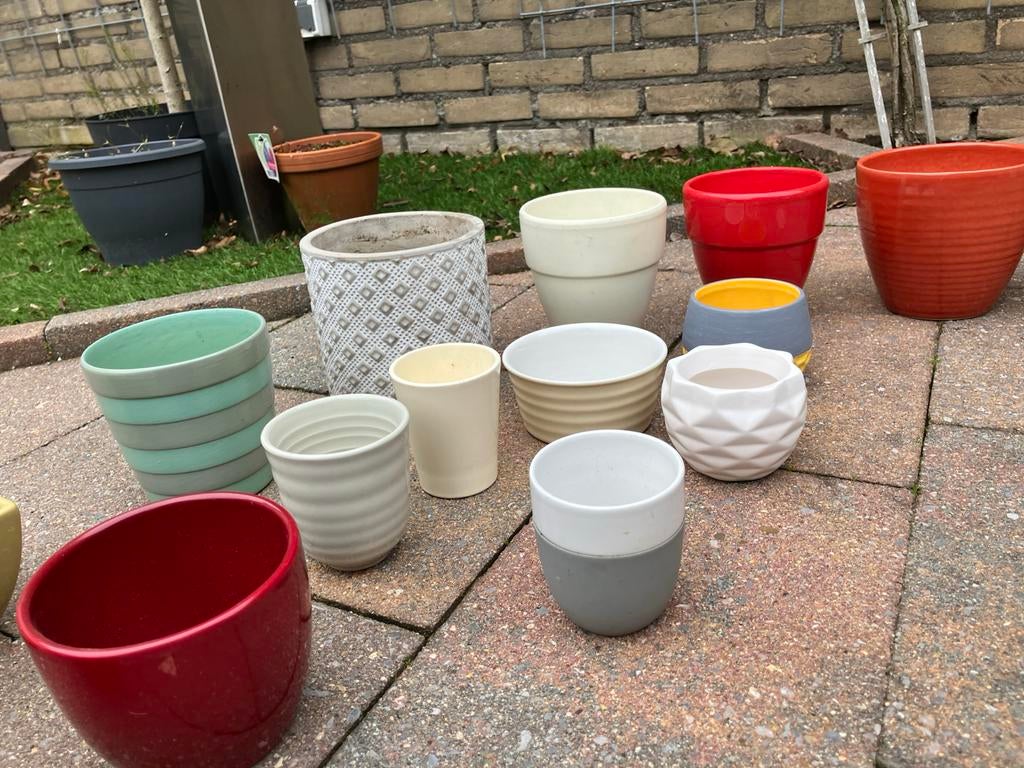 Diverse bloempotten en plantenbakken - Verschillende maten, Tuin en Terras, Rond, Binnen, Ophalen of Verzenden, Zo goed als nieuw