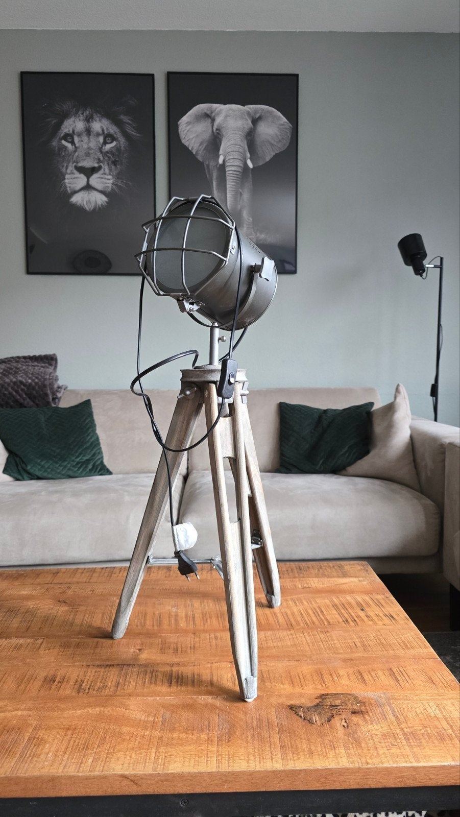 Industriële Tafellamp Spot op Statief, Huis en Inrichting, Lampen | Tafellampen, Ophalen, Zo goed als nieuw, Hout