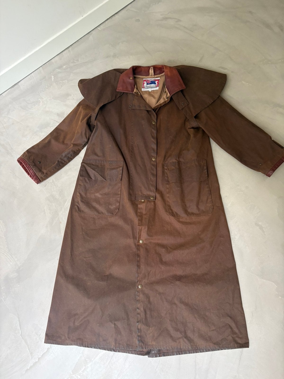Vintage KOOLAH lange wax/oilskin outback jas S/P, Kleding | Dames, Ophalen of Verzenden, Zo goed als nieuw, Bruin