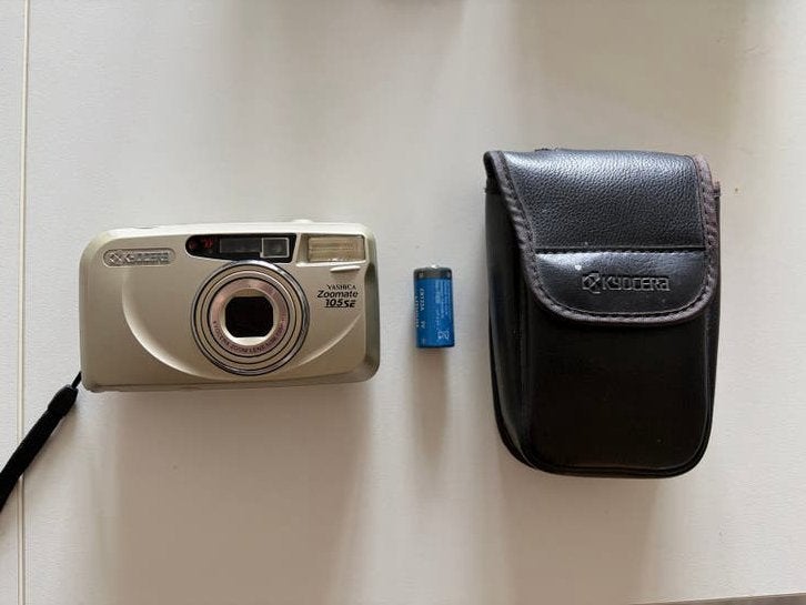 Yashica Zoomate 105SE Compact Camera met Tasje, Ophalen of Verzenden, Zo goed als nieuw, Compact, Overige Merken