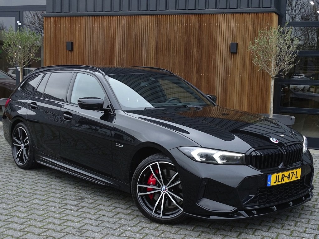 BMW 3 Serie Touring 320e 204PK xDrive M Sport / nieuw type /, Automaat, Gebruikt, Euro 6, 4 cilinders