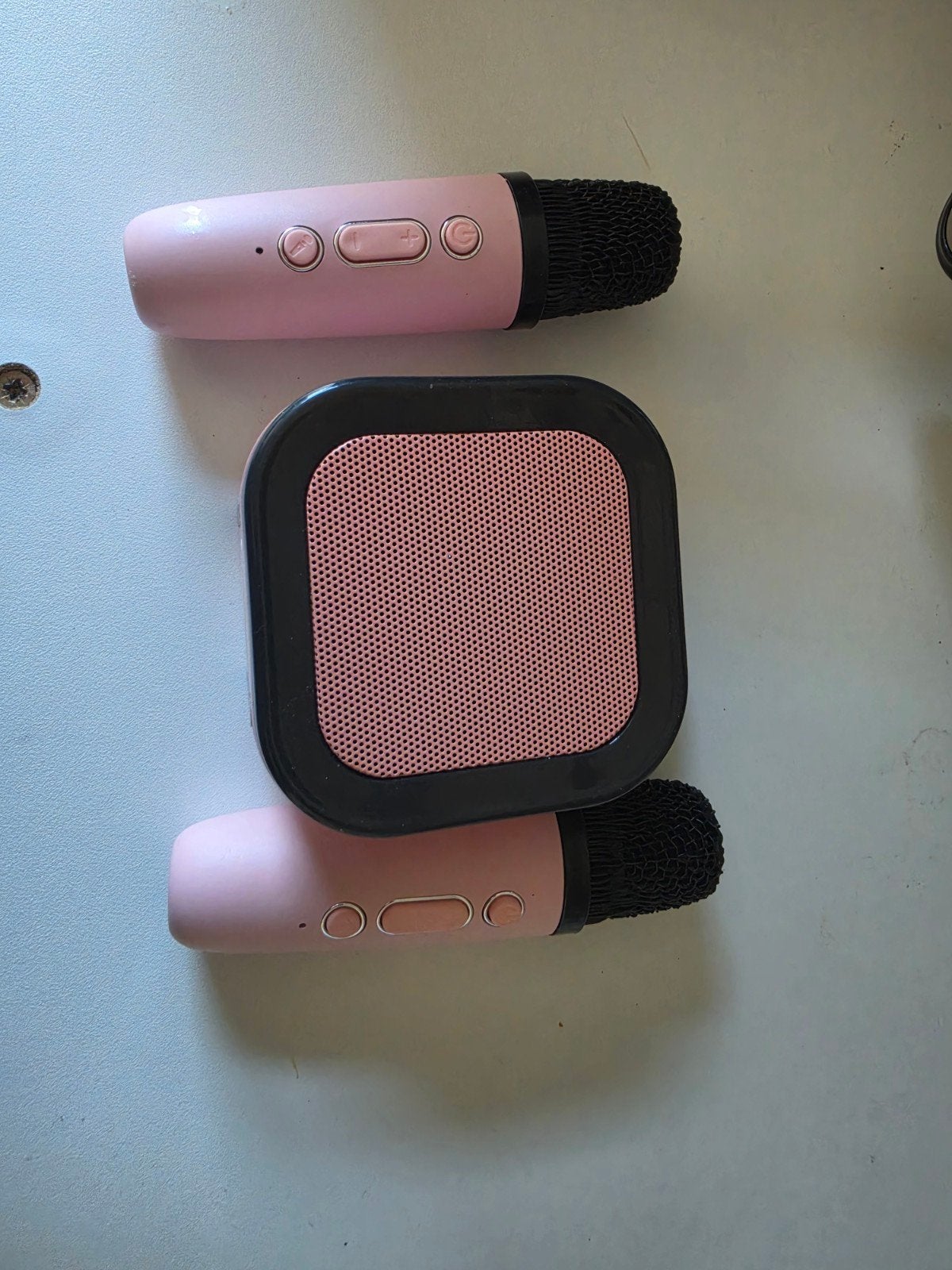 Roze Karaoke Set met 2 Microfoons en Bluetooth Speaker, Ophalen of Verzenden, Zo goed als nieuw, Complete set