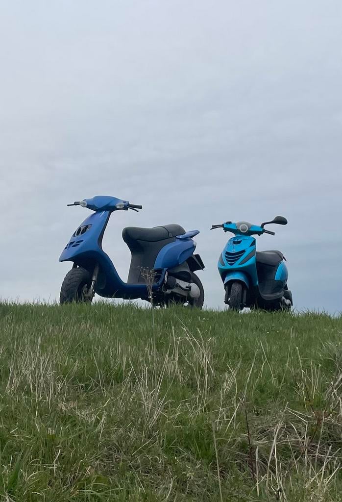 Piaggo zip 4 takt 2 v, Fietsen en Brommers, Ophalen, Overige modellen, Zo goed als nieuw, Benzine