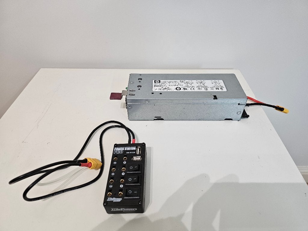 Rc modelbouw voeding met power box, Ophalen, Gebruikt