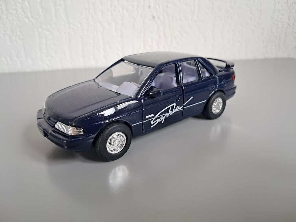 Kia Sephia Modelauto, Hobby en Vrije tijd, Ophalen of Verzenden, Auto