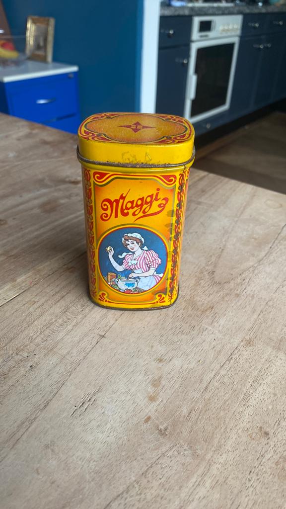Maggiblik, Ophalen