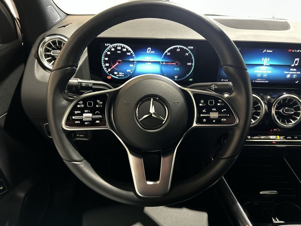 Mercedes-Benz EQA 350 4MATIC Advanced 67 kWh Parkeerpakket,, Auto's, Mercedes-Benz, Automaat, Gebruikt, Met garantie (alle), 375 min