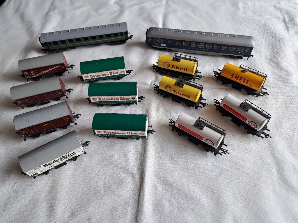 div. fleischmann wagons, Hobby en Vrije tijd, Gelijkstroom, Fleischmann, Wagon, Ophalen of Verzenden