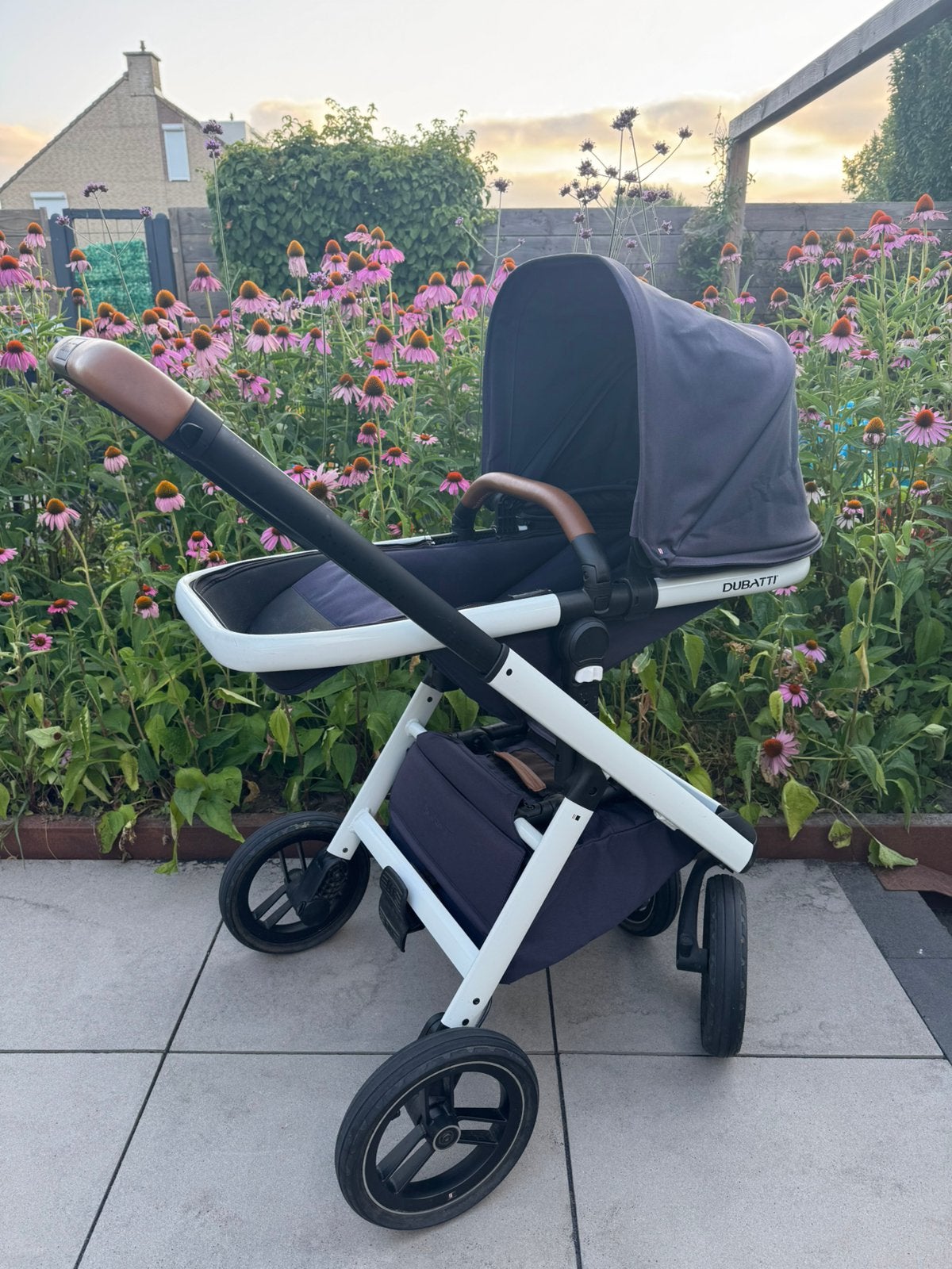 Dubatti One Kinderwagen (2022) – Complete set, Gebruikt, Verstelbare duwstang, Ophalen, Kinderwagen