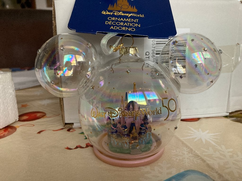 Walt Disney World 50th Anniversary Castle ornament NIEUW, Verzamelen, Ophalen of Verzenden, Overige figuren, Nieuw, Beeldje of Figuurtje