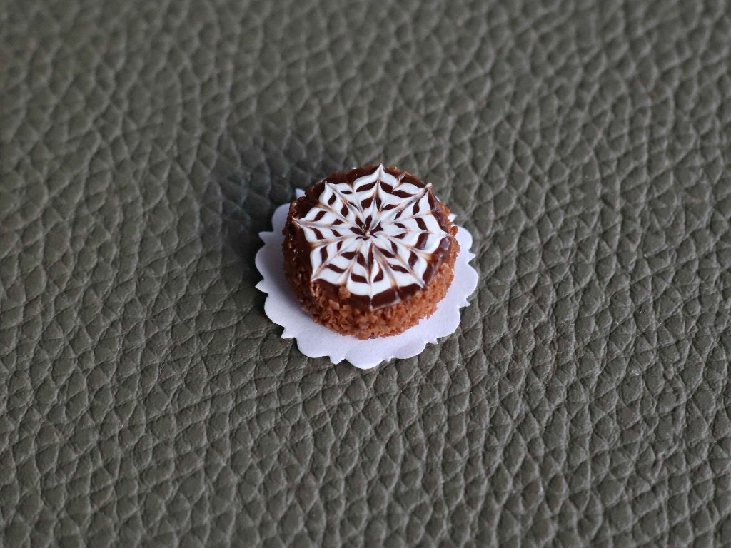 Taart met mooi fantasiepatroon., Ophalen of Verzenden, Nieuw, Gebruiksvoorwerp