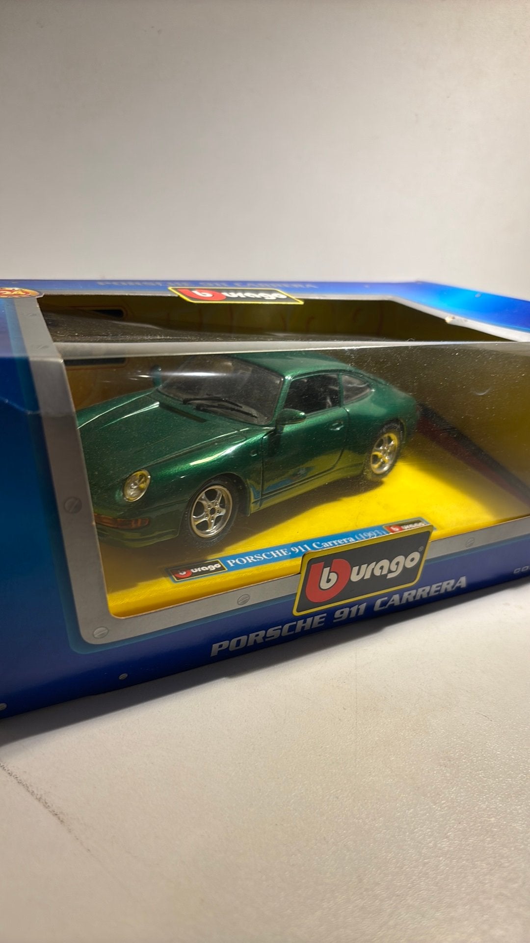 Porsche 911 carrera groen 1993 Bburago 1.24, Hobby en Vrije tijd, Ophalen of Verzenden, Bburago, A, A