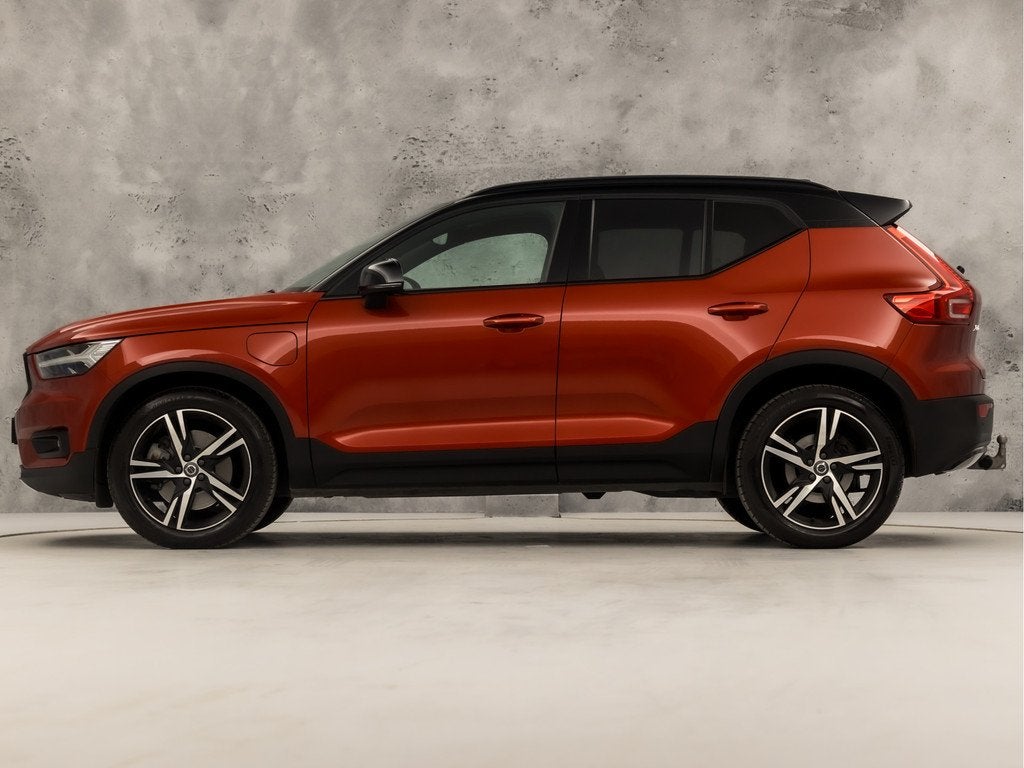 Volvo XC40 1.5 T5 Recharge R-Design 262Pk Automaat (APPLE CA, Auto's, 12 maanden, Gebruikt, Zwart, Bedrijf