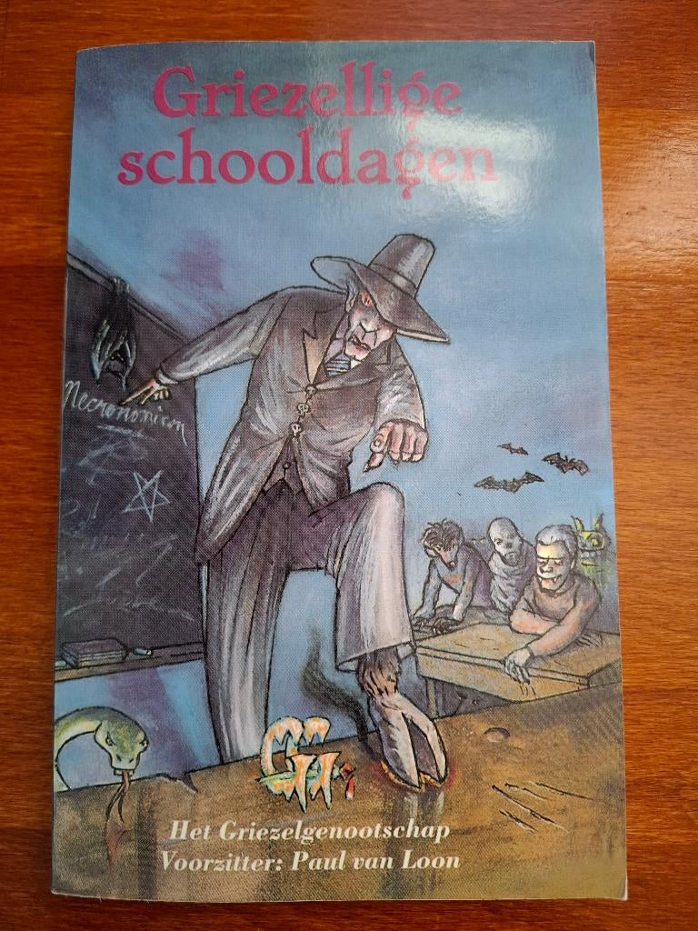 Boek Griezellige schooldagen, Ophalen, Gelezen