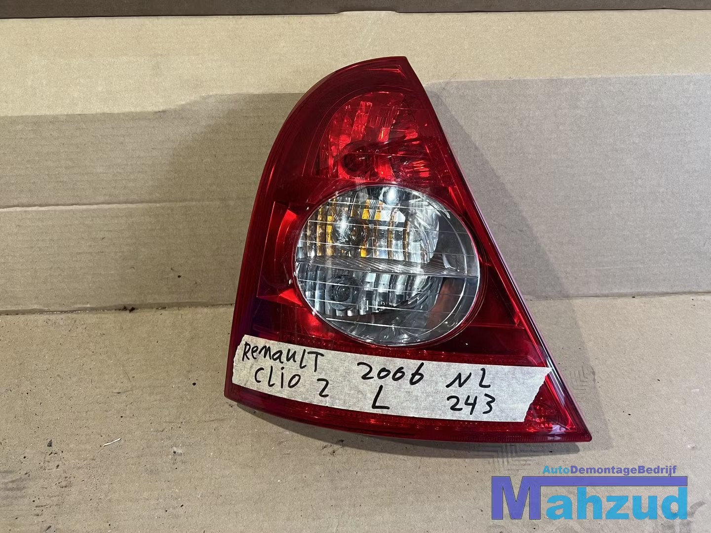 RENAULT CLIO 2 Rechts achterlicht right backlight, Renault Group, Gebruikt, Contact.group@renault.com, Renault