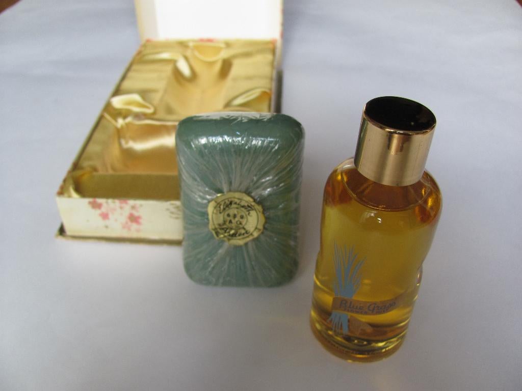 Elizabeth Arden Blue Grass gift set in OVP, Ophalen, Nieuw