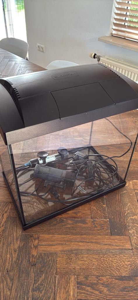 Aquarium Superfish 30 liter, Dieren en Toebehoren, Vissen | Aquaria en Toebehoren, Ophalen, Zo goed als nieuw, Leeg aquarium, Superfish